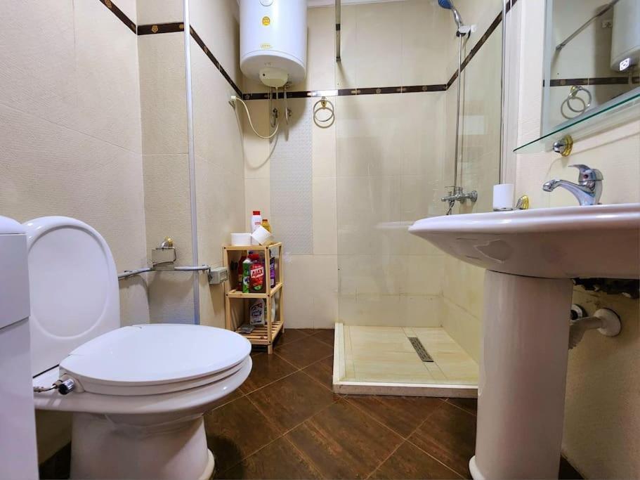 One Bd Flat Near Center With 24H Self Check In Apartamento Tirana Exterior foto