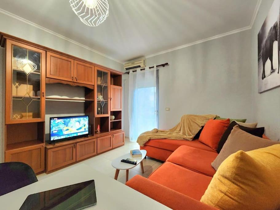 One Bd Flat Near Center With 24H Self Check In Apartamento Tirana Exterior foto