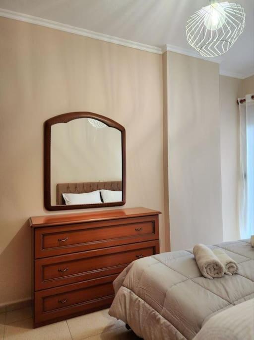 One Bd Flat Near Center With 24H Self Check In Apartamento Tirana Exterior foto